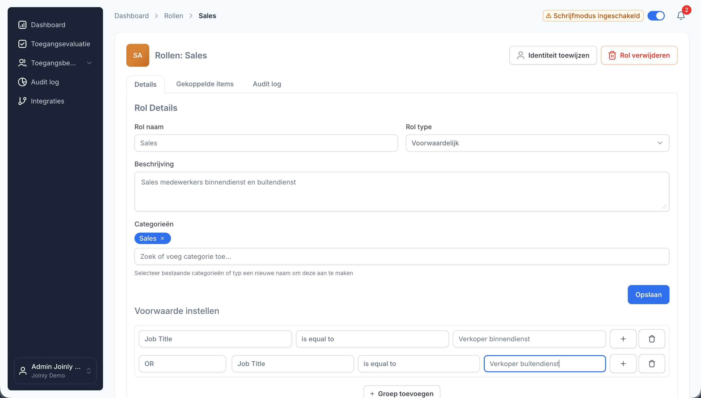 Een voorwaardelijke rol Sales in Joinly met roldetails, categorieën en de ingestelde voorwaarde op functietitel.